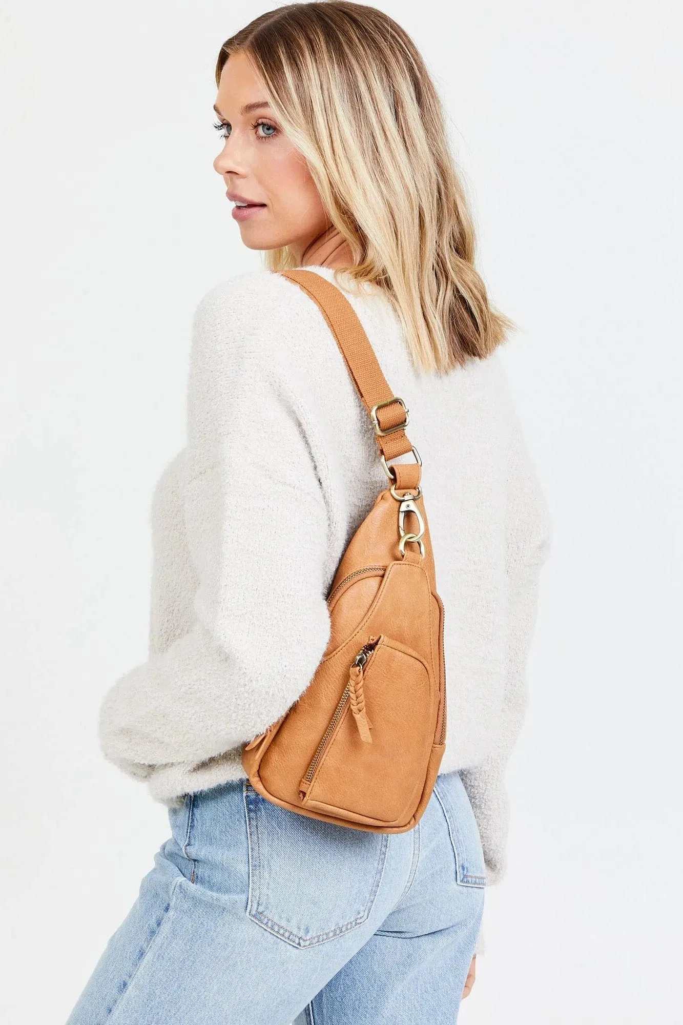 BGA4139 Tasha Sling Bag
