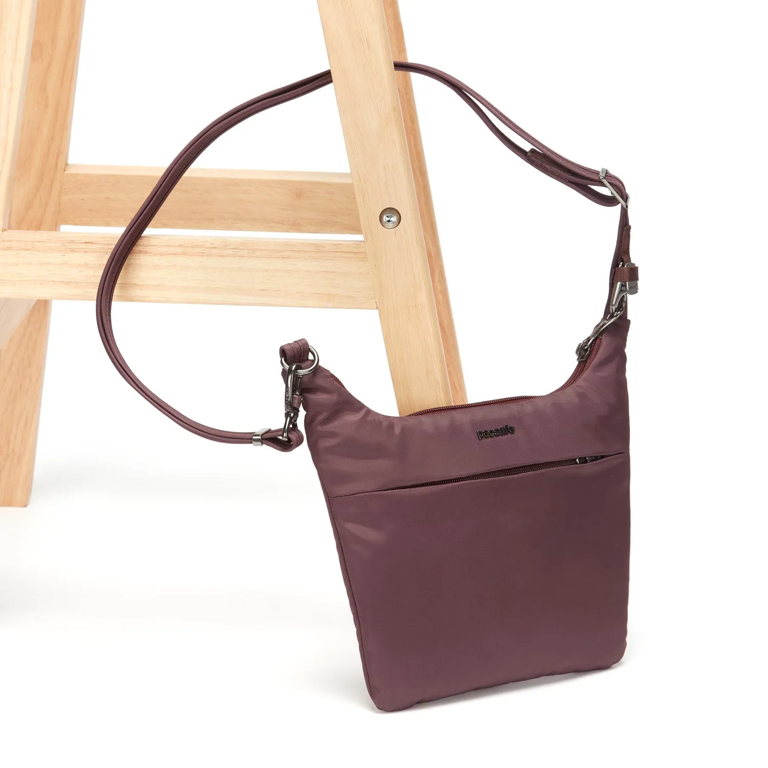 Cruise anti-theft on the go crossbody